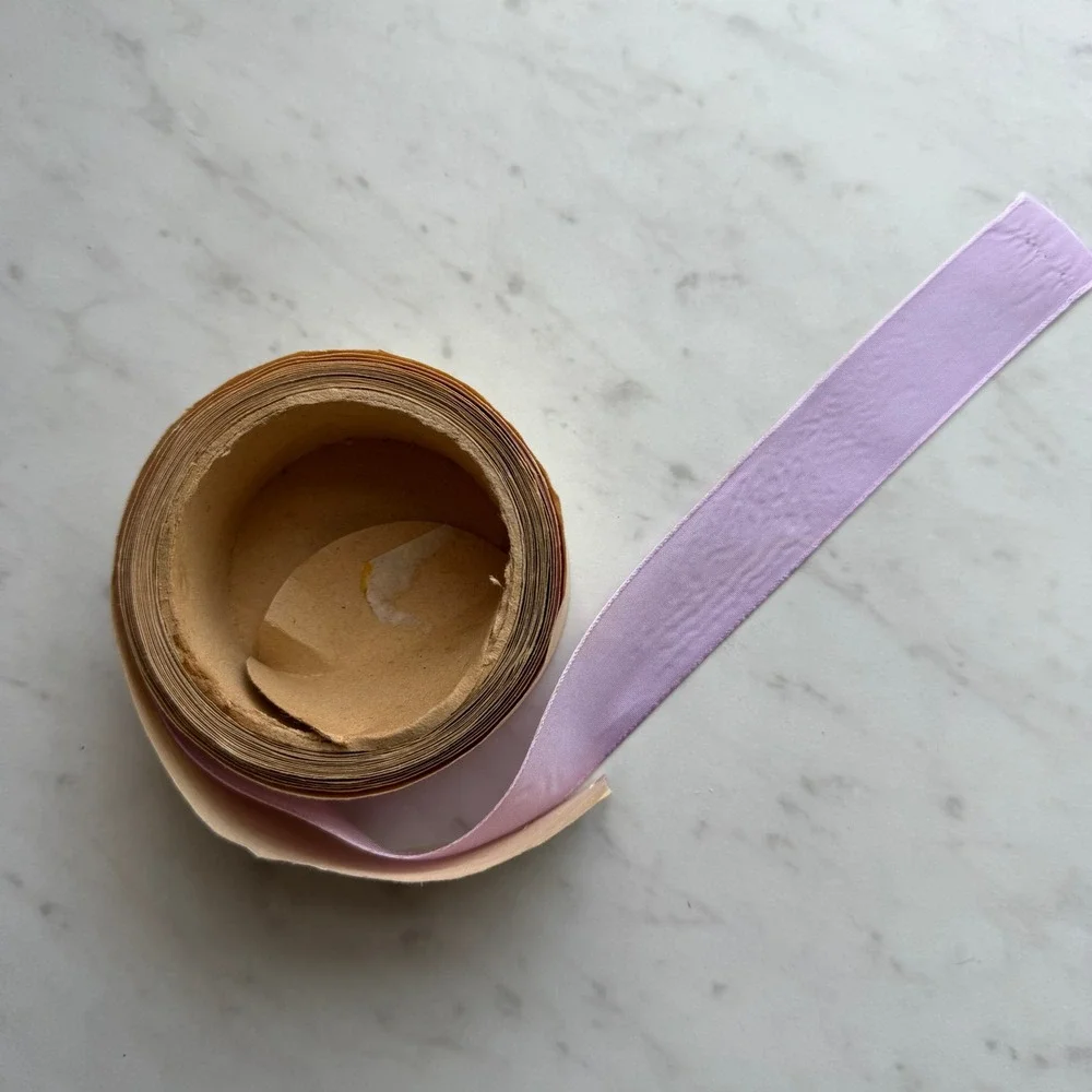 VTG Unbranded Lavender Satin Ribbon‎ 1 Inch 21/2 Yards READ!
